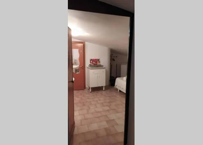 Via Pisa 20 Mansarda アパート *