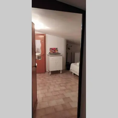 Via Pisa 20 Mansarda Apartman *